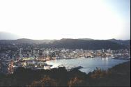 Wellington, at sunset. (17 Kb jpeg)